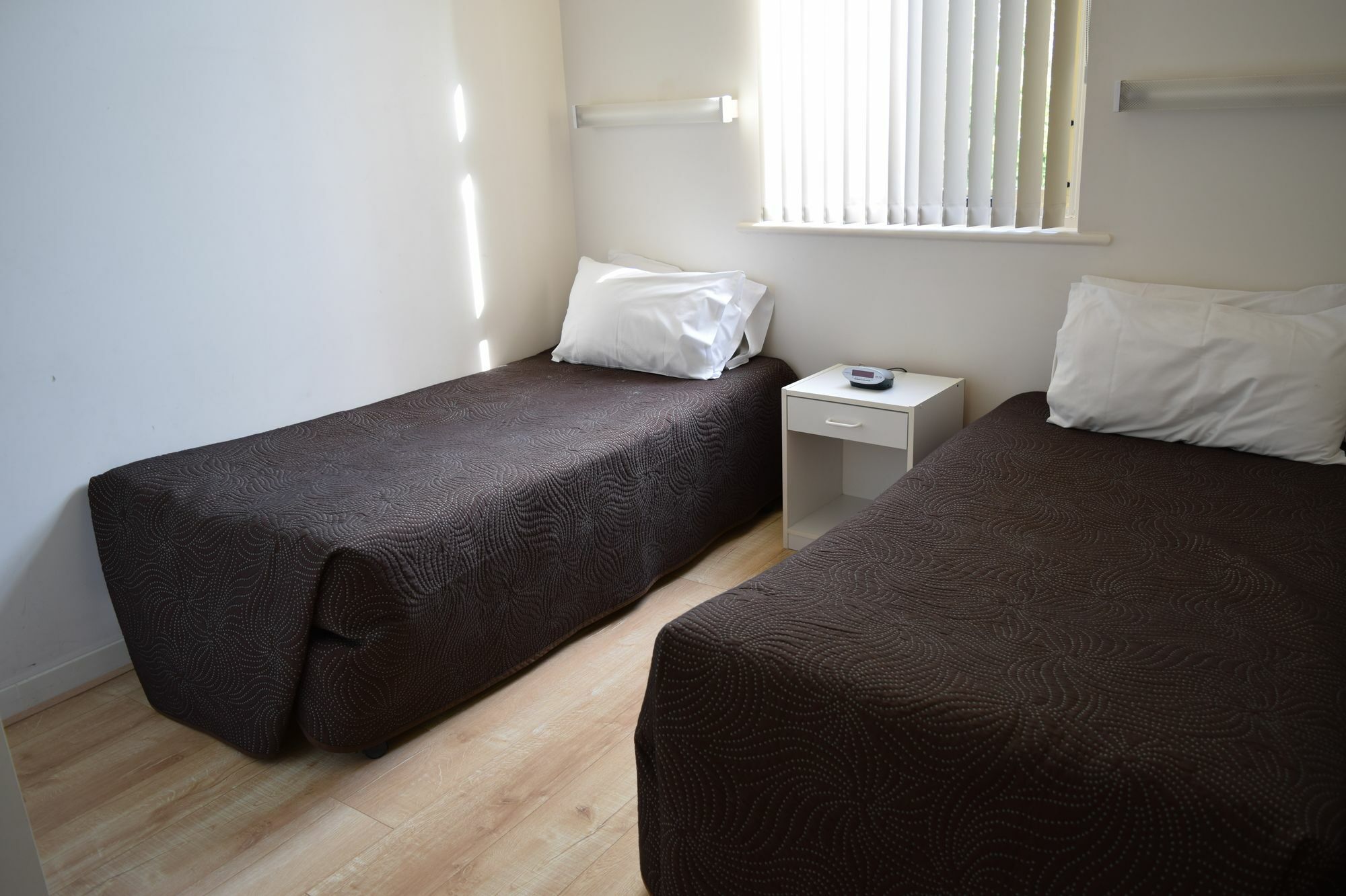 אדלייד Glenelg Holiday Apartments - Corfu מראה חיצוני תמונה