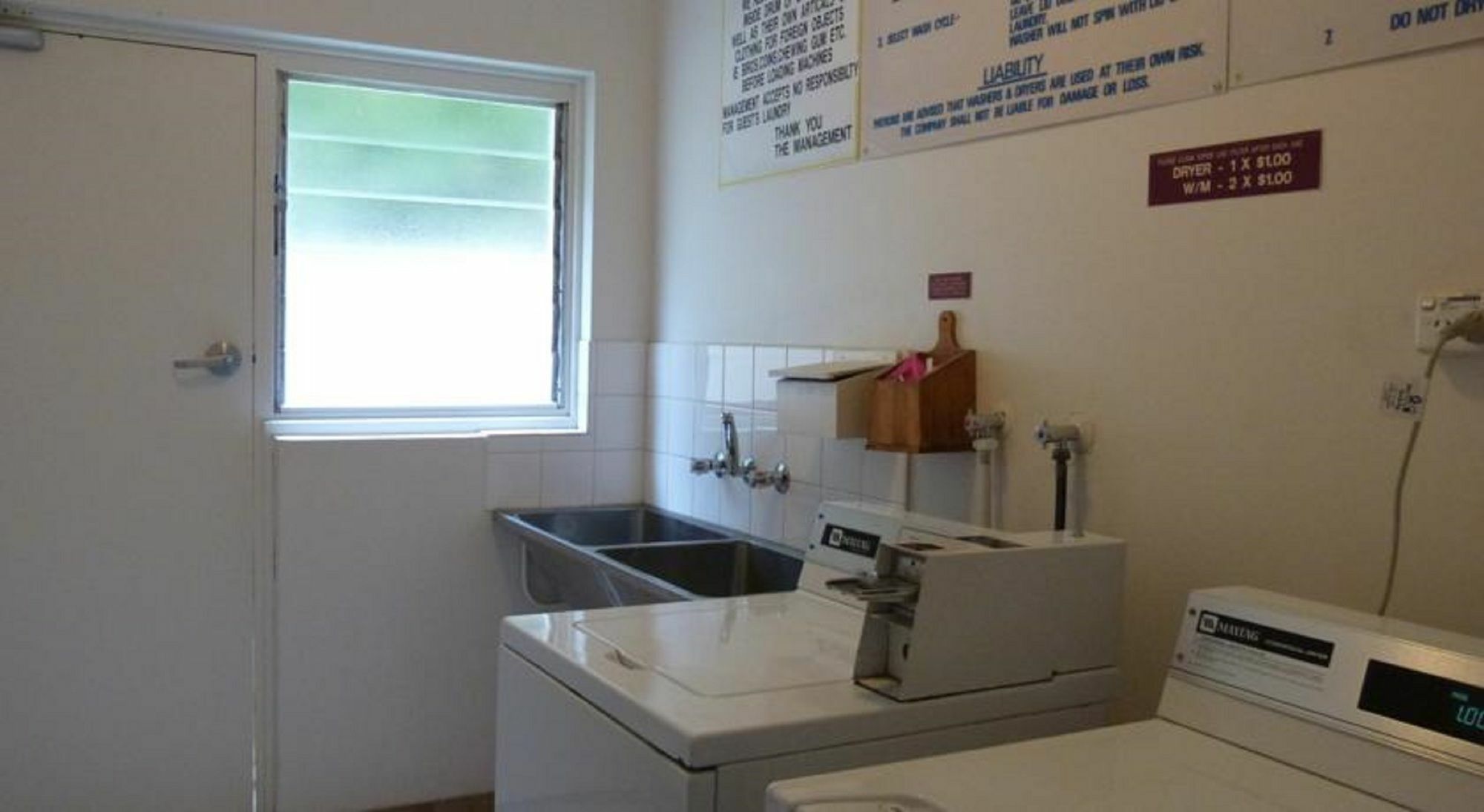 אדלייד Glenelg Holiday Apartments - Corfu מראה חיצוני תמונה