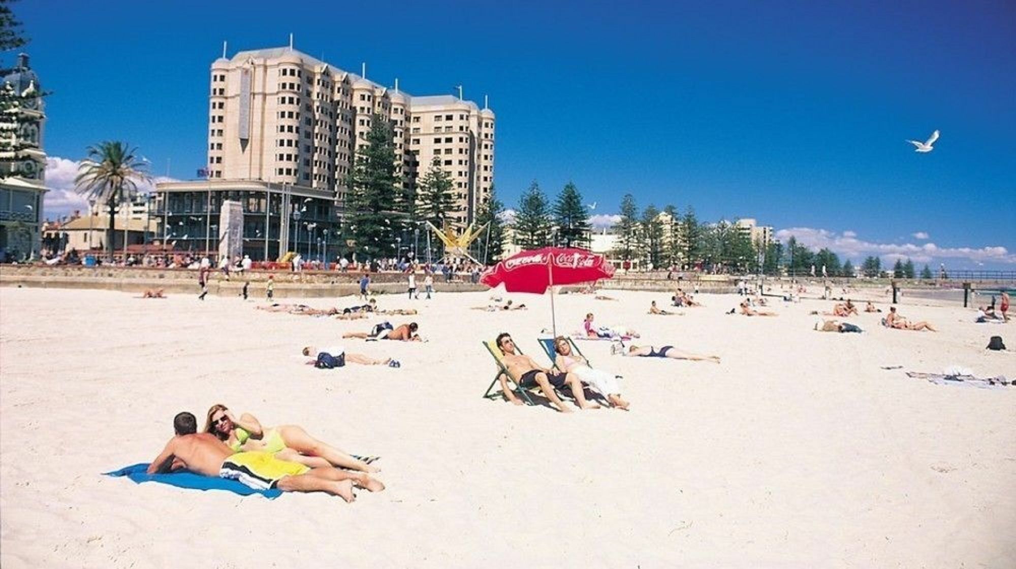 אדלייד Glenelg Holiday Apartments - Corfu מראה חיצוני תמונה