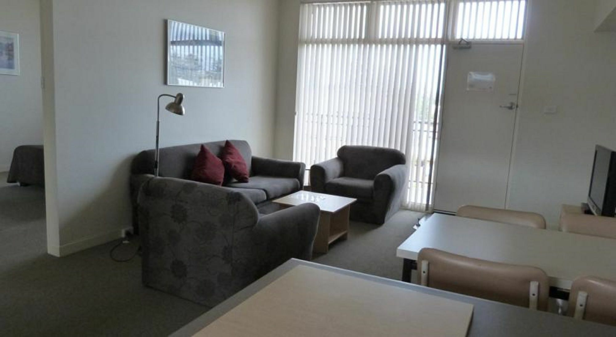 אדלייד Glenelg Holiday Apartments - Corfu מראה חיצוני תמונה